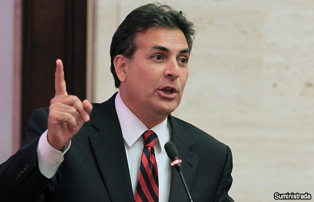 20131111-eduardo-bhatia