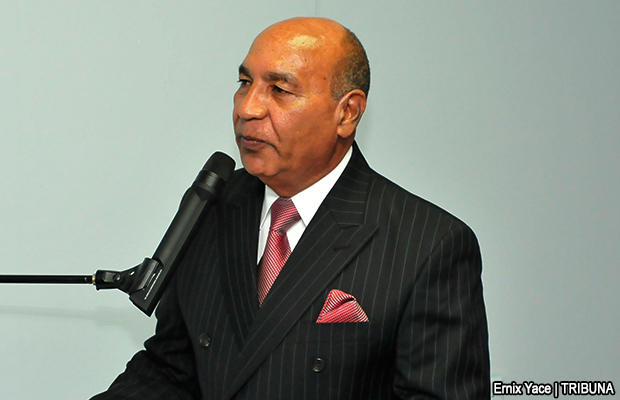 20100819-carlos-mendez