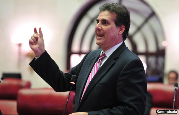 20131122-eduardo-bhatia