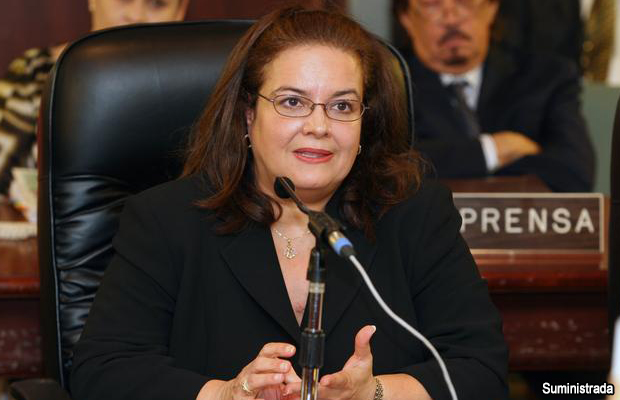 20110602-yesmin-valdivieso