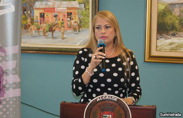 20131122-wanda-vazquez