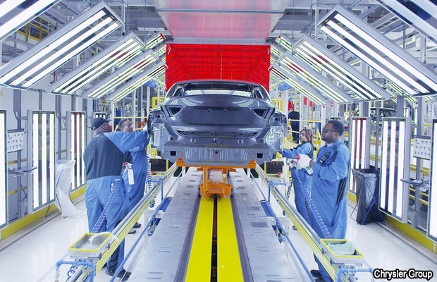 20140314-chrysler-assembly-line