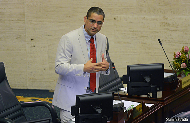 20140508-carlos-vargas-ferrer