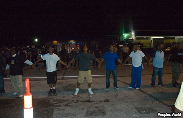 20140819-ferguson-protest01