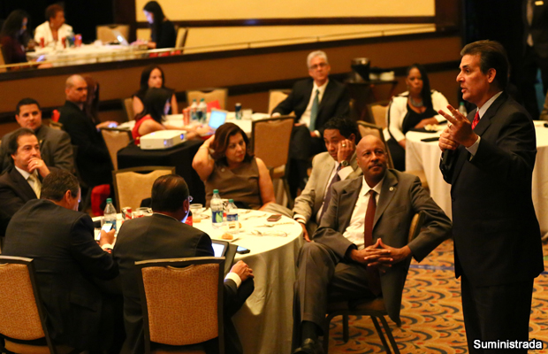 20140826-eduardo-bhatia