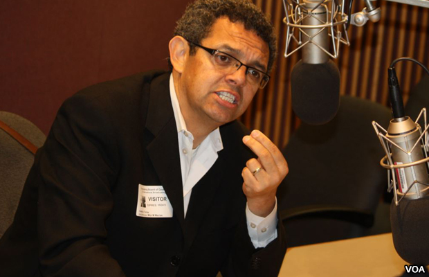 20140829-gustavo-torrez