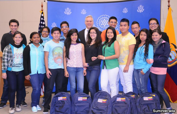 20140916-jovenes-ecuador