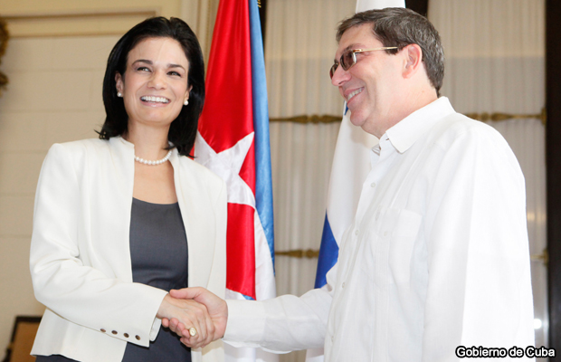20140918-isabel-de-saint-malo-y-bruno-rodriguez