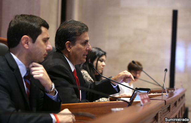 20140919-jose-nadal-power-eduardo-bhatia-y-maritere-gonzalez