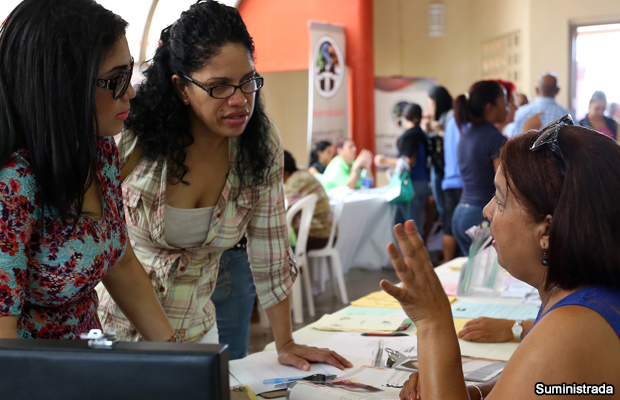 20140924-feria-de-empleos-carolina
