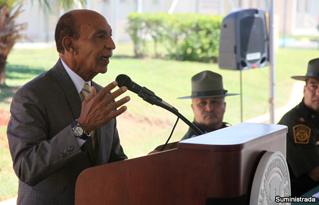 20140925-carlos-mendez