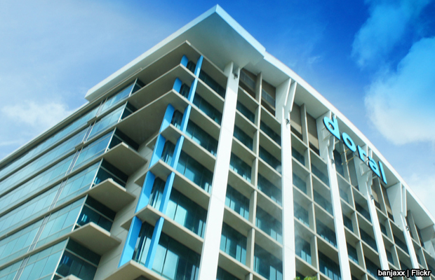 20110711-doral-bank02