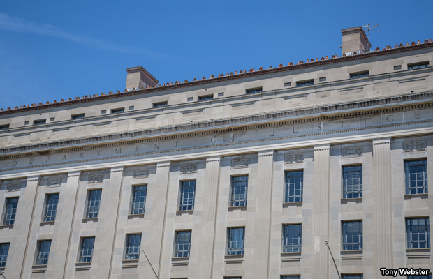 20140601-department-of-justice-building