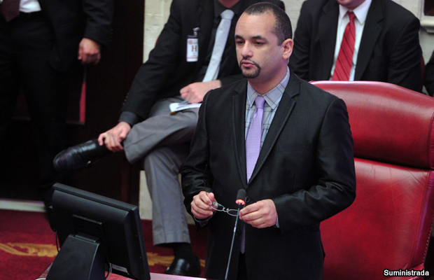 20140627-ramon-luis-nieves