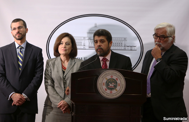 20141007-luis-ernesto-chiesa-dora-nevares-luis-vega-ramos-y-miguel-pereira