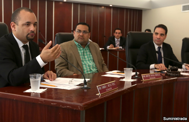 20141008-ramon-luis-nieves-martin-vargas-y-angel-rosa