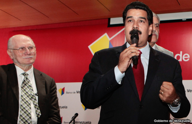 20130117-jorge-giordani-y-nicolas-maduro