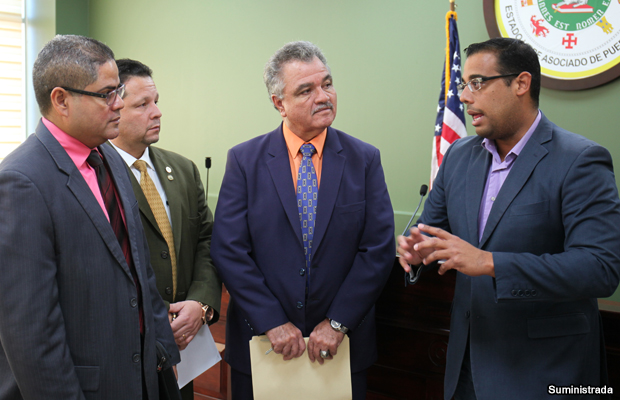 20150206-gilberto-rodriguez-valle-y-cooperativistas