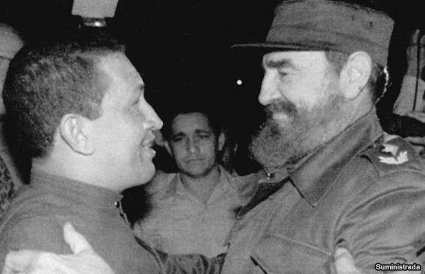 hugo-chavez-y-fidel-castro-1994