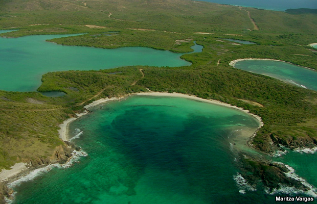 20101104-vieques-aerial