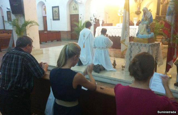 20130604-misa-catolicos