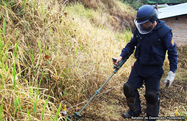 20150410-desminado-colombia
