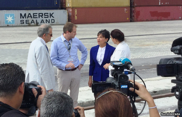 20151006-penny-pritzker-cuba