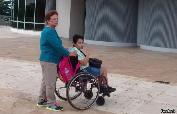 20151105-rosa-lydia-velez