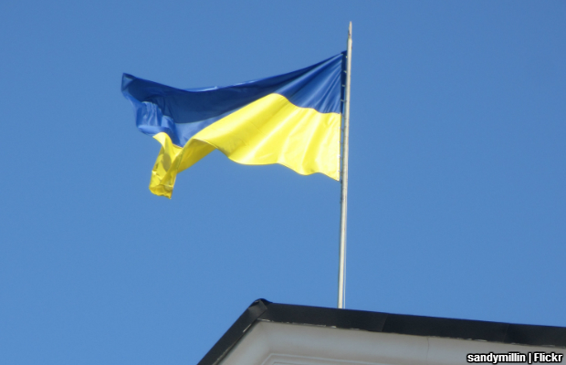 20140308-ukraine-flag